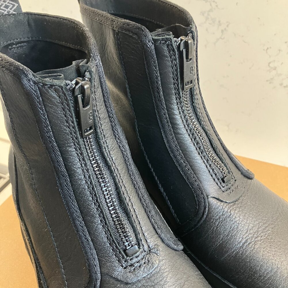 UGG Cityfunc Zip Water-Resistant Platform Bootie - Picture 5 of 7